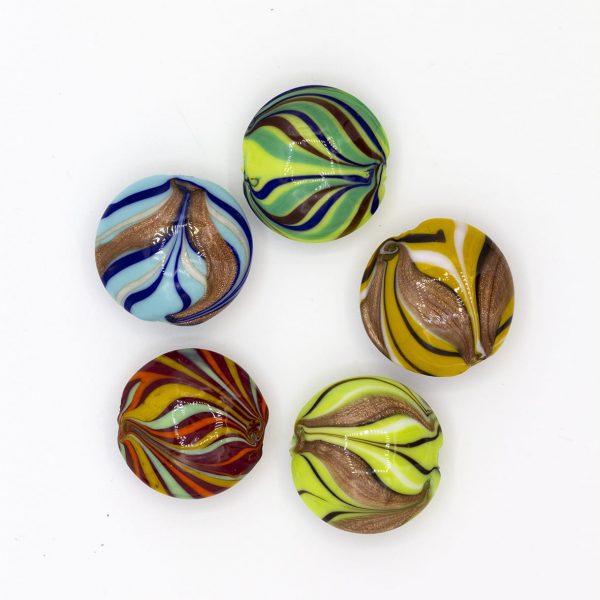 LAMP GLASS BEADS - LENTICULAR SHAPED - FEATHERED - SHINE FINISH